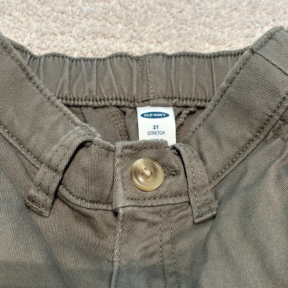 Old Navy Stretch Green Boys Toddler Shorts 2T